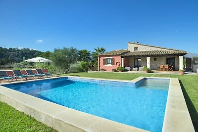 Villa in Pollensa mit Schwimmbecken
