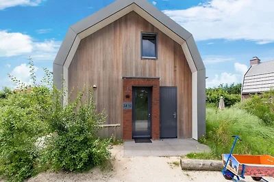 Schöne neue Villa mit Whirlpool