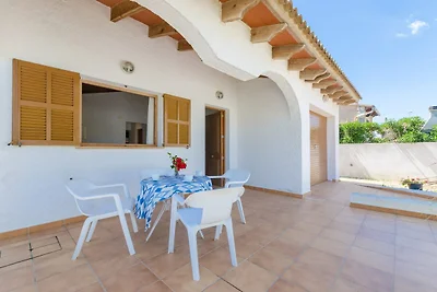 Huis in Son Serra bij Maagdelijk Strand