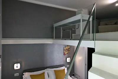 Elegant appartement in Chiaia