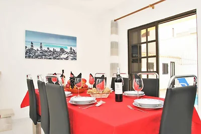 Holiday Home in Gale with Pool near Beaches