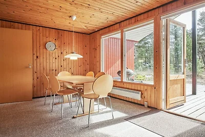 6 osob apartament w Aakirkeby