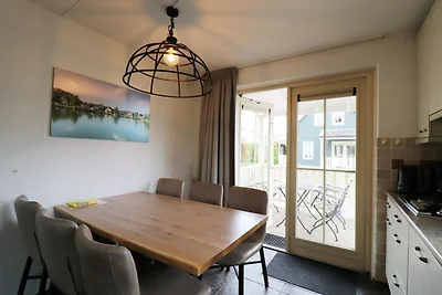 Bungalow in Zuytland Buiten mit...