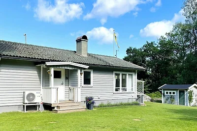 6 Personen Ferienhaus in LJUNGSKILE-By Traum