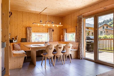 Schönes Chalet mit Whirlpool