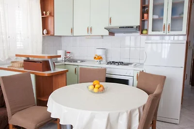 Two-Bedroom Apartment With Sea View Ap 1