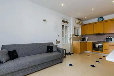 Apartment Franceska -Two-Bedroom Apartment wi...