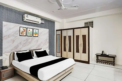 Super Hotel O Radhaswami Nagar