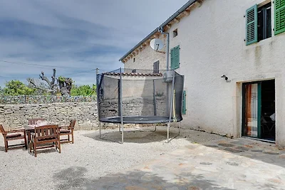 Villa in Gajana mit Schwimmbecken