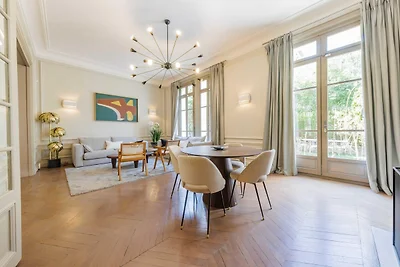 Luxe herenhuis met tuin in het hart van...