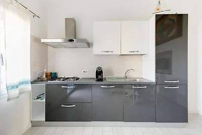 Mit privater Terrasse, 50m vom Meer