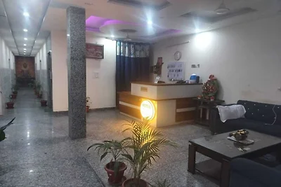 Hotel O Sector 52 Chandigarh