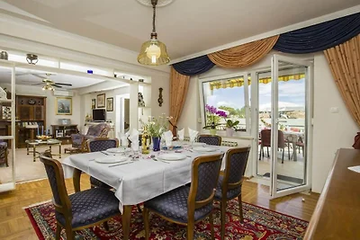 Villa in Jadranovo mit Schwimmbecken