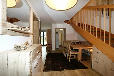 Chalet Alpenzauber mit beheiztem Pool, Inzell