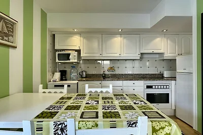 Appartement Salles Beach voor vijf personen