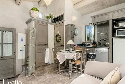 Appartamento a Oppède con piscina riscaldata