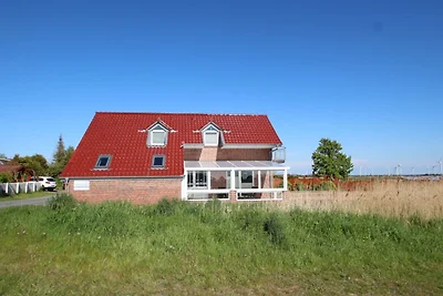 Ferienhaus mit drei Bädern in Dornumersiel