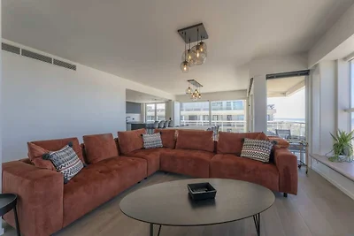 Wohnung mit Panoramablick auf das Meer in De...