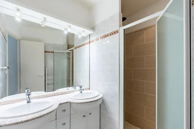 Villa in Lacanau mit privatem Pool und...