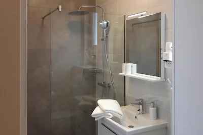Ville Resort a Vir con piscina