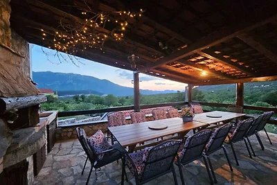 Authentic Dalmatian Hillside Escape with Pool...