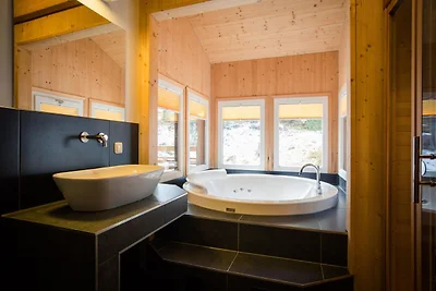 Charmantes Chalet mit Whirlpool im...