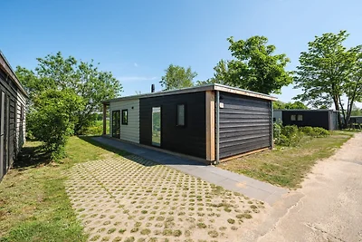 Prachtige lodge aan de rivier met panoramisch...