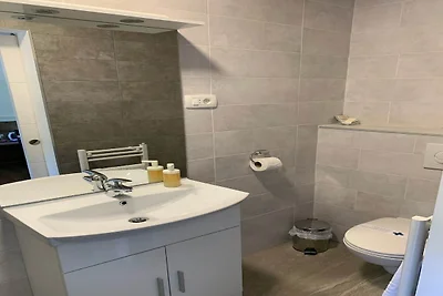 Guesthouse Family Bosnic - Double Room with B...