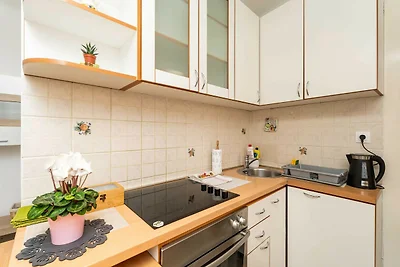 Apartment Family Tokić - One Bedroom Apartmen...