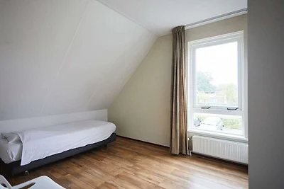 Schöne Gruppenunterkunft in Zeeland