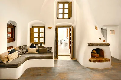 Historische villa met grotzwembad en uitzicht...