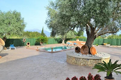 Huis in Muro met zwembad en uitzicht op de...