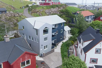Gemutliche Paarhutte -- By Traum...