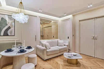 Suite met airconditioning Opera-Louvre-2...