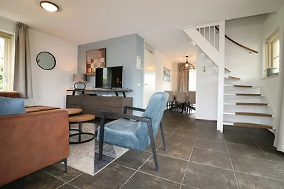 Bungalow in Zuytland Buiten mit...