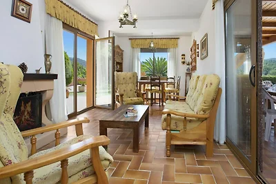 Villa in der Nähe des Strandes Cala Canyelles