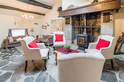 Gemütliches Ferienhaus in Cherain mit...