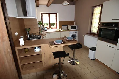 Ferienhaus mit Garten in der Nähe eines Sees