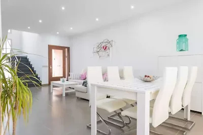 Casa Holganza - Haus In Maria De La Salut
