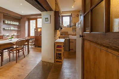 Casa vacanze a Tinlot vicino alla foresta