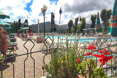 Stunning Family Retreat near Cinque Terre for...