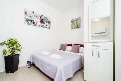 Apartments Isabora - Studio Apartment