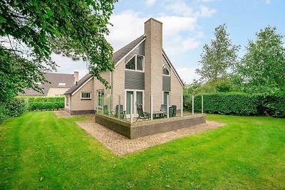 Charmante Villa mit Sauna und Südgarten