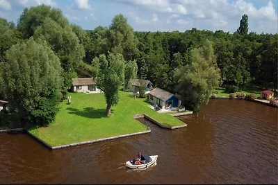 Aufenthalt im Bungalow auf einer privaten...