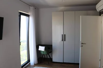 Grazioso apt con una camera da letto a Ugljan