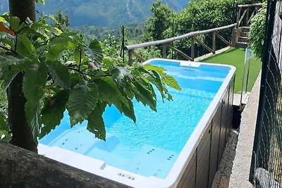 Dorpsvakantiehuis met zwembad