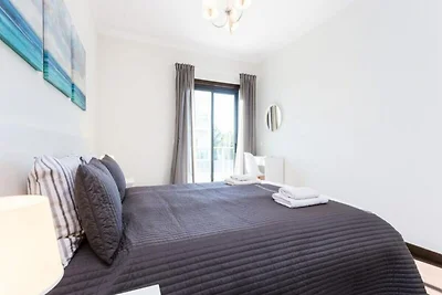 Wohnung in Lagos mit Dachterrasse und Pool