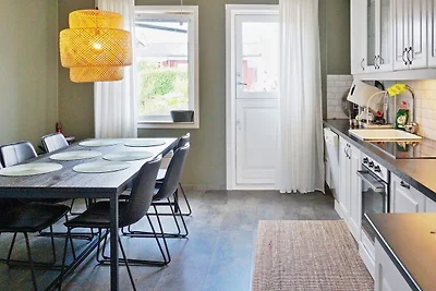 5 Personen Ferienhaus in HALLSTAVIK