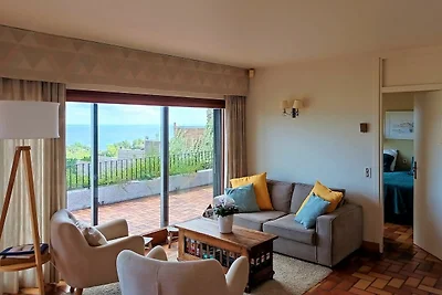 Villa mit Meerblick in geschützter Anlage