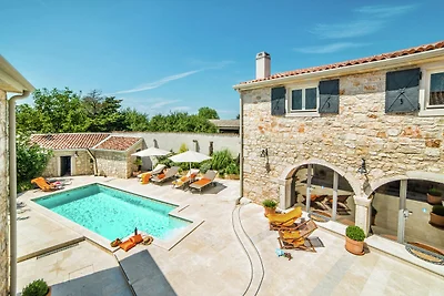 Villa rustica a Orsera con piscina privata